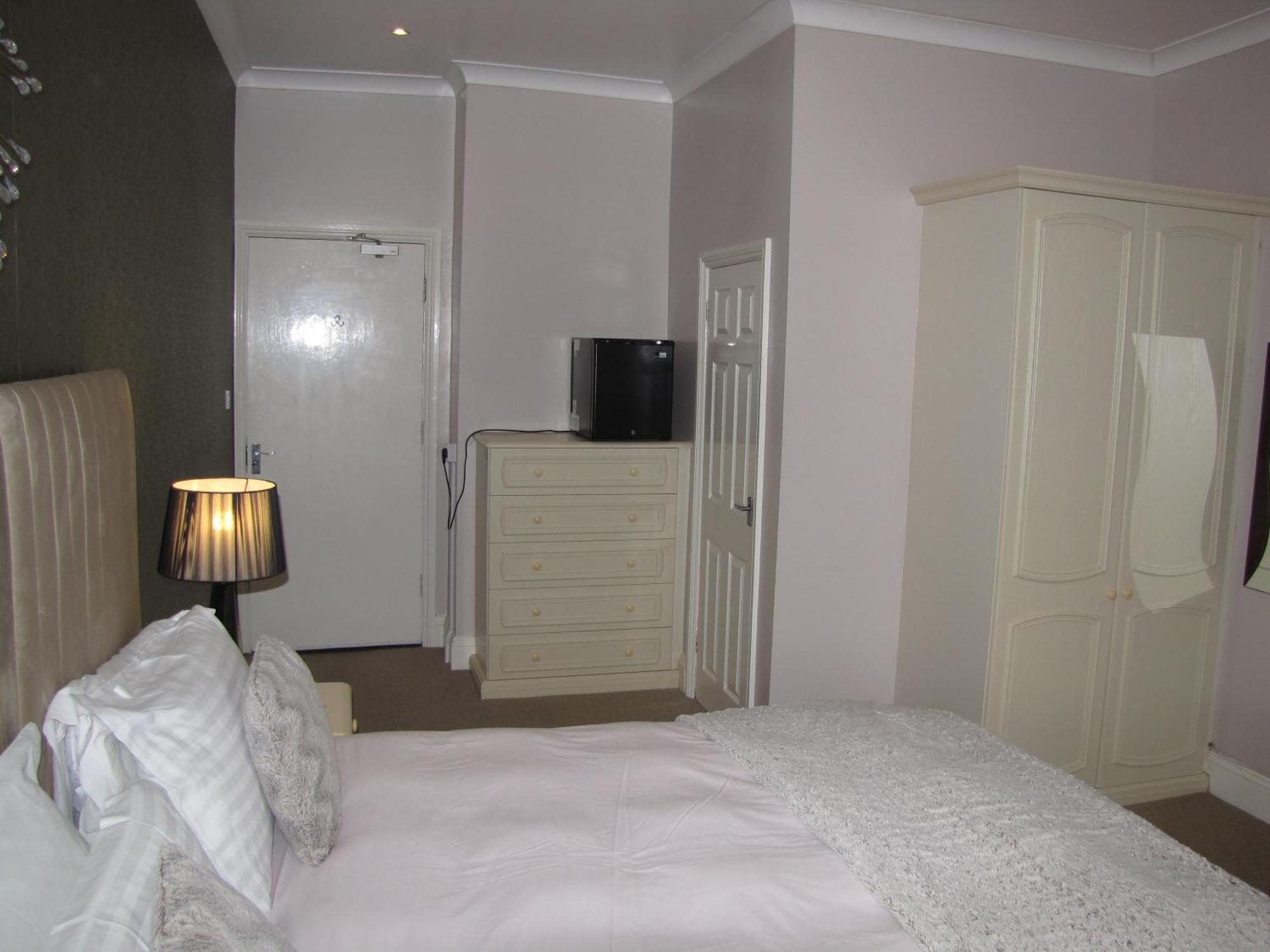 Ashmira Guest House Weymouth Eksteriør bilde