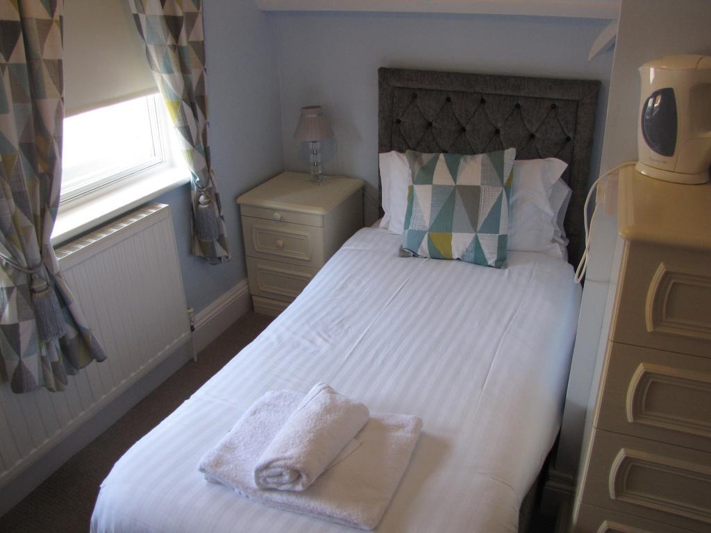 Ashmira Guest House Weymouth Eksteriør bilde