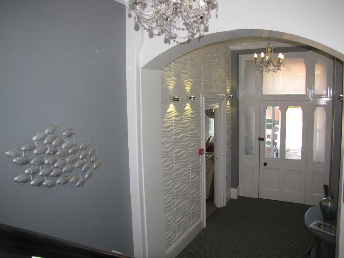 Ashmira Guest House Weymouth Eksteriør bilde
